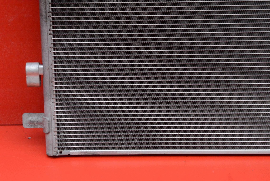 Radiateur climatisation 921007736R RENAULT ZOE 1 et 88 KM 12-19