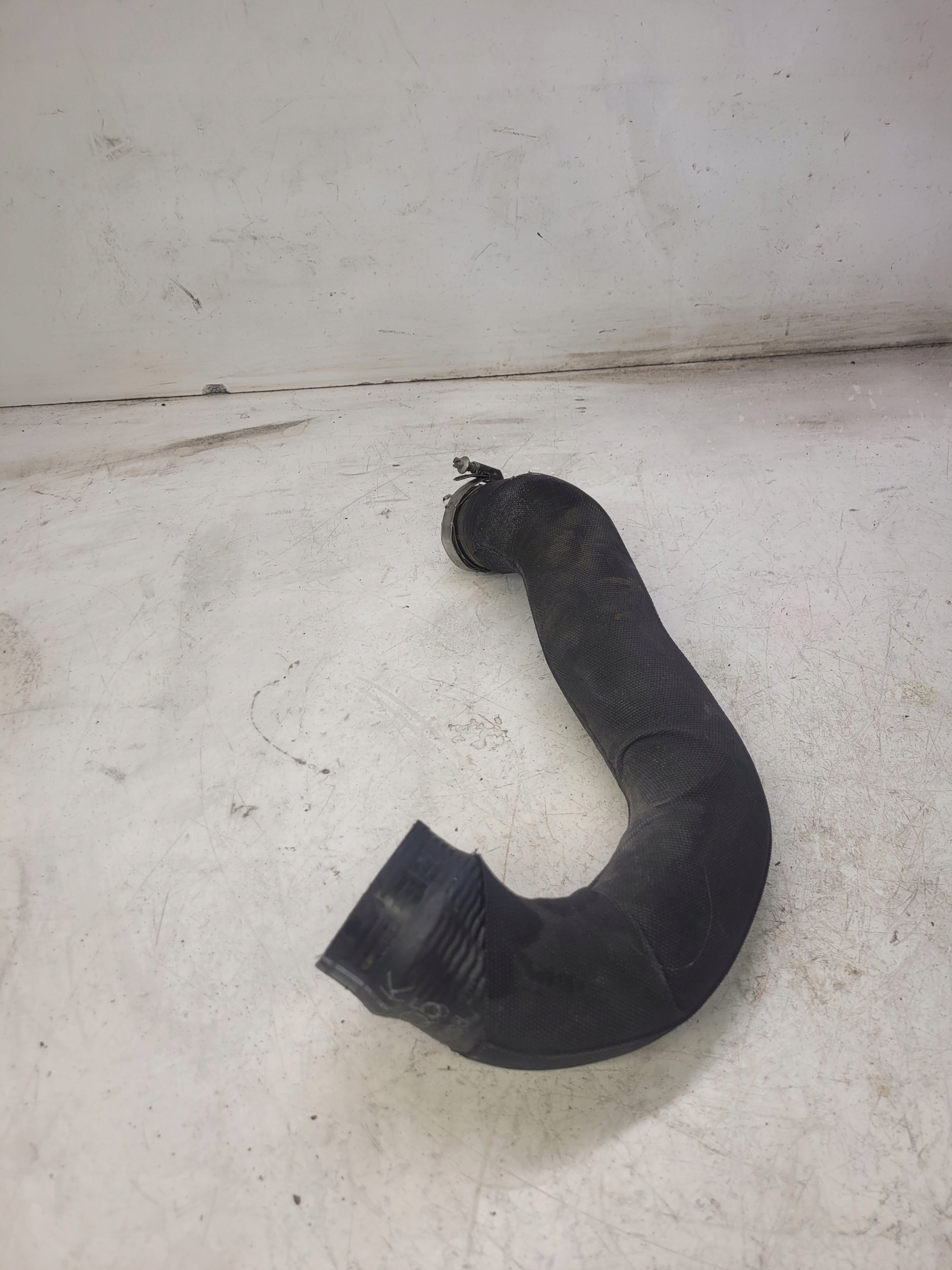 trouba hadice intercoolera AUDI Q5 8R 8R0145738H