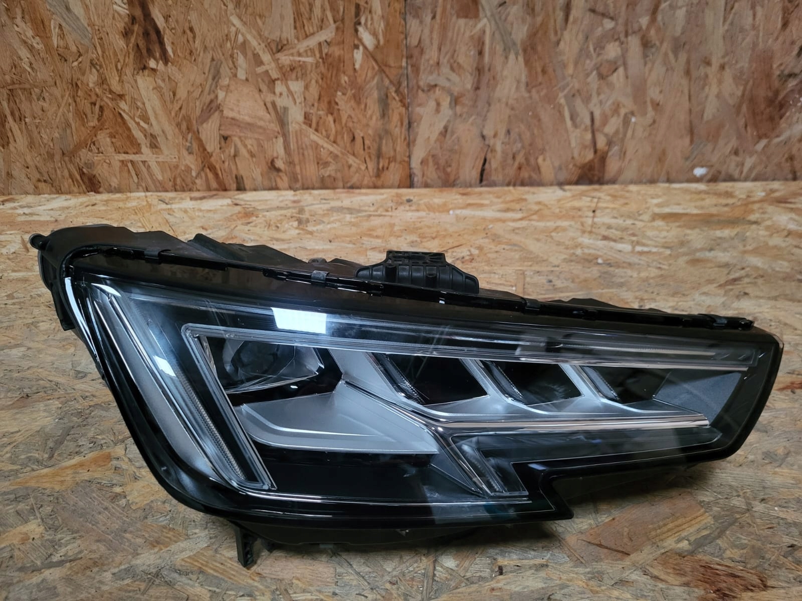 Frontscheinwerfer Audi A4 B9 8W0941036 Matrix LED Rechts Scheinwerfer Headlight - Thumbnail 1