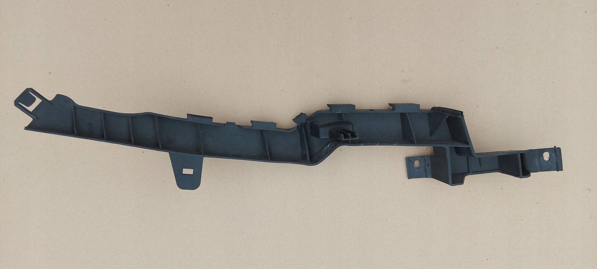 bumper bracket front left OPEL MERIVA B 13267766