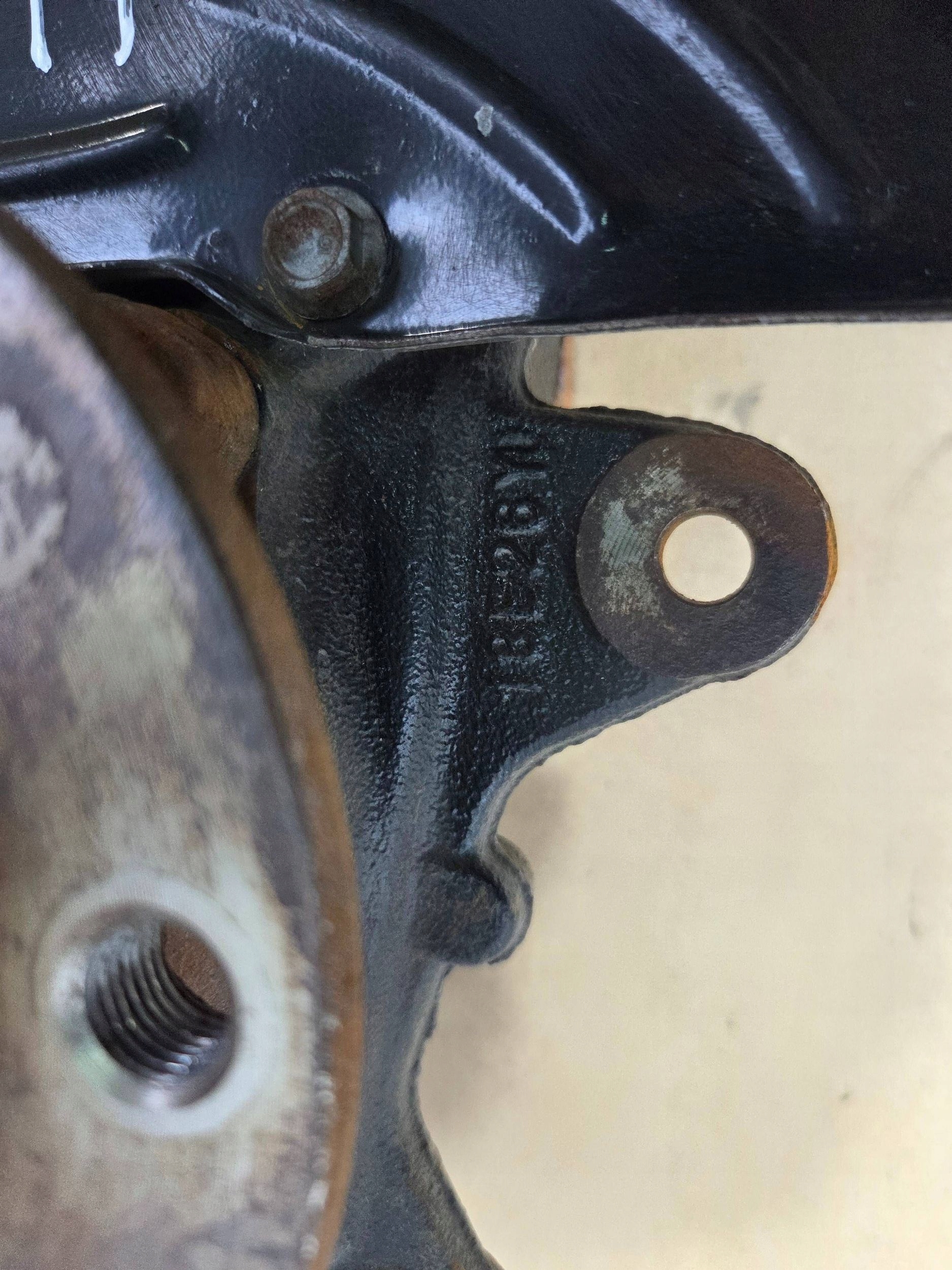 Jeep Renegade 2WD swing rear left 18E26Y (A315)