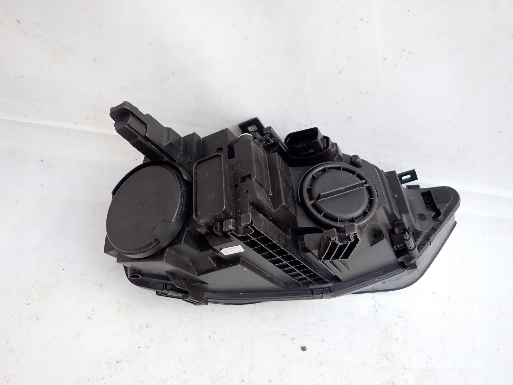 AUDI A4 B8 8K LIFT 11-15 PUSZKA light front front left