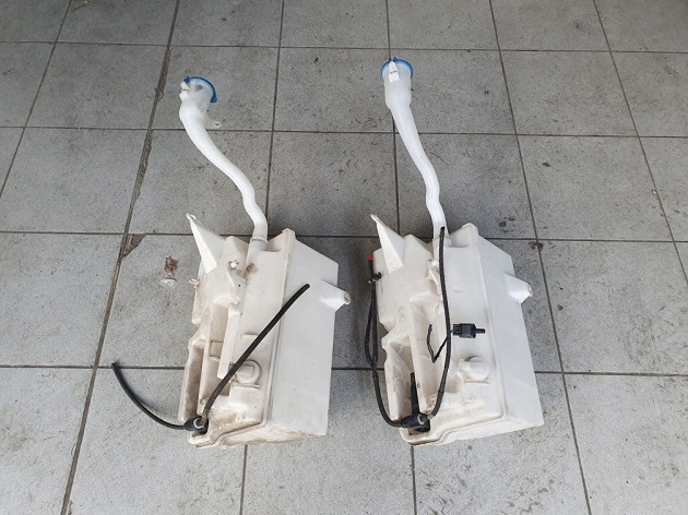 30753424 30753425 - БАЧОК ОМИВАЧА VOLVO XC60