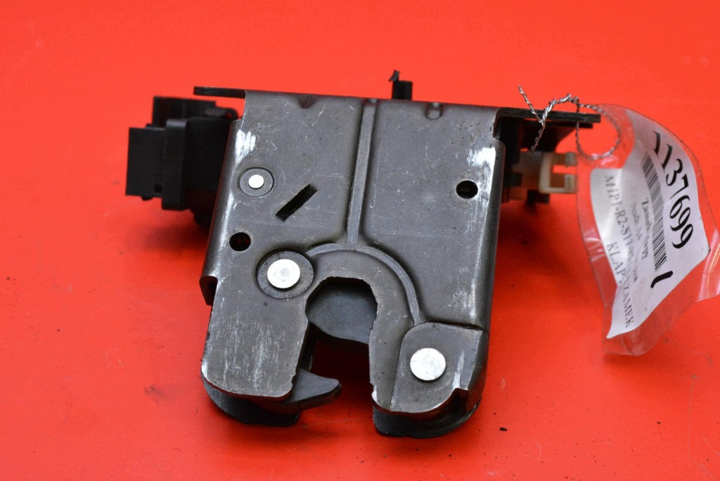 lock bonnet rear part boot 8P4827505B AUDI A4 B7 KOMBI 04-08