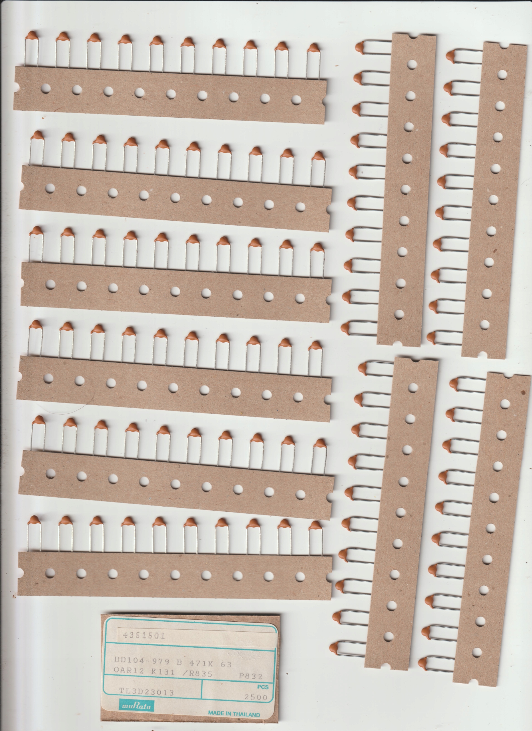 100x 470pF 63V 10% X7R kond. ceramiczny Tht Murata