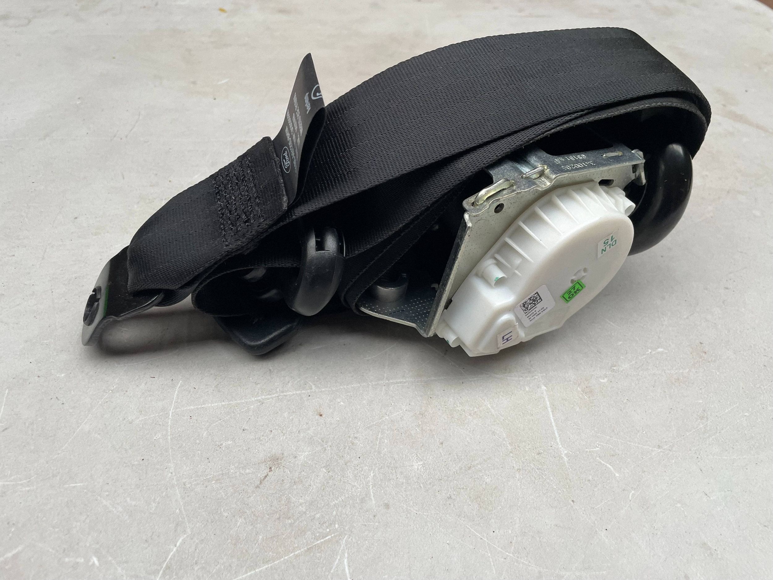 vorne Gurten Sicherheits FORD KA G1B5-A61295-BHW @M