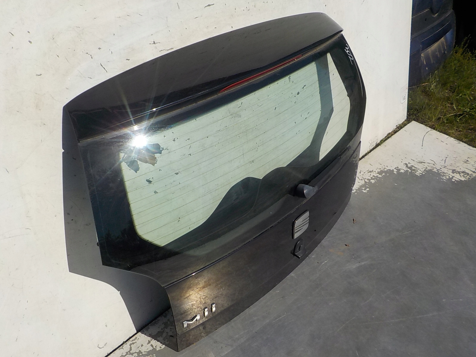 302 SEAT MII boot door rear