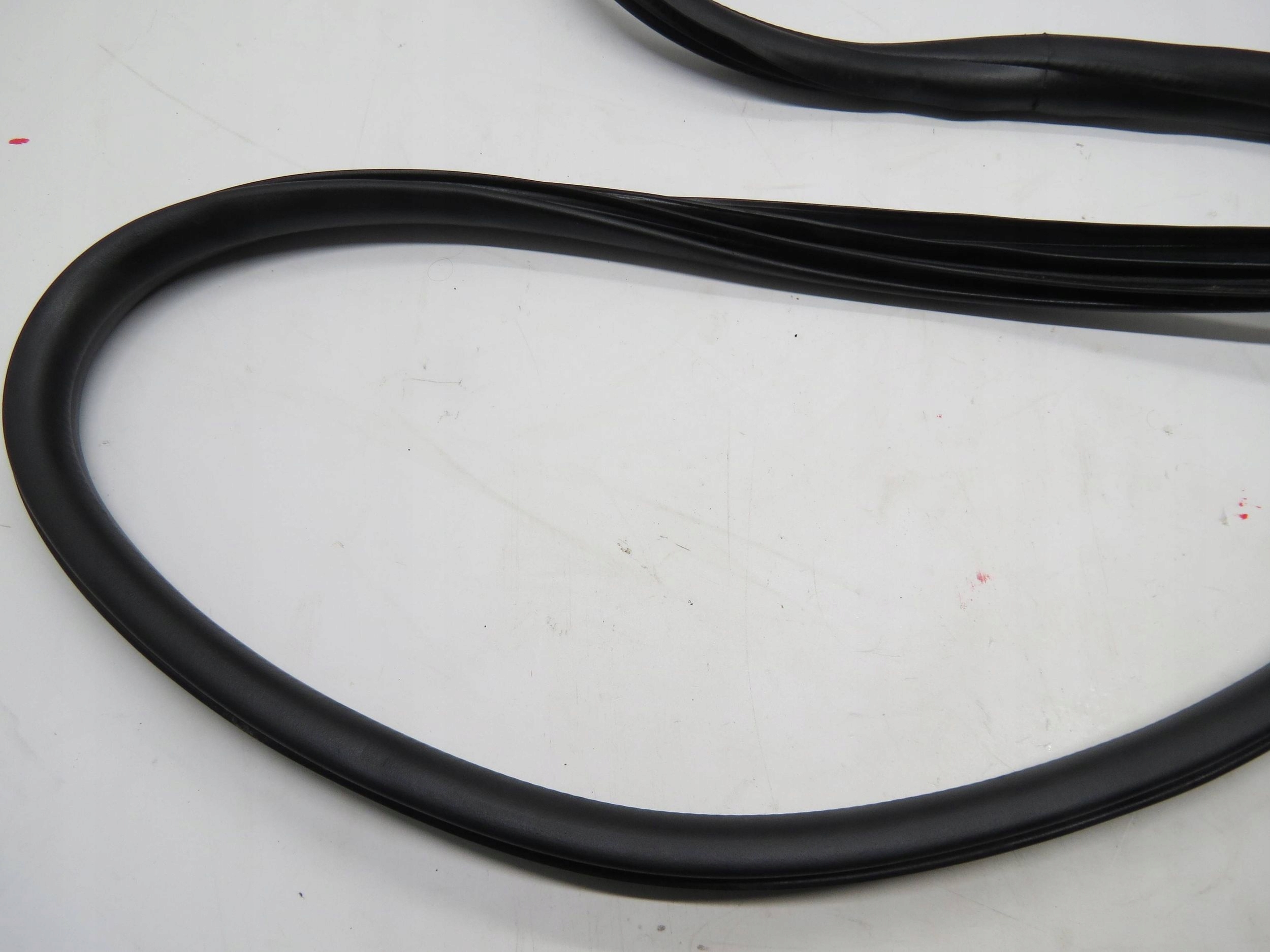 Dichtsatz Tür links heck VOLVO V60 und S60 II (2013-2018)R.