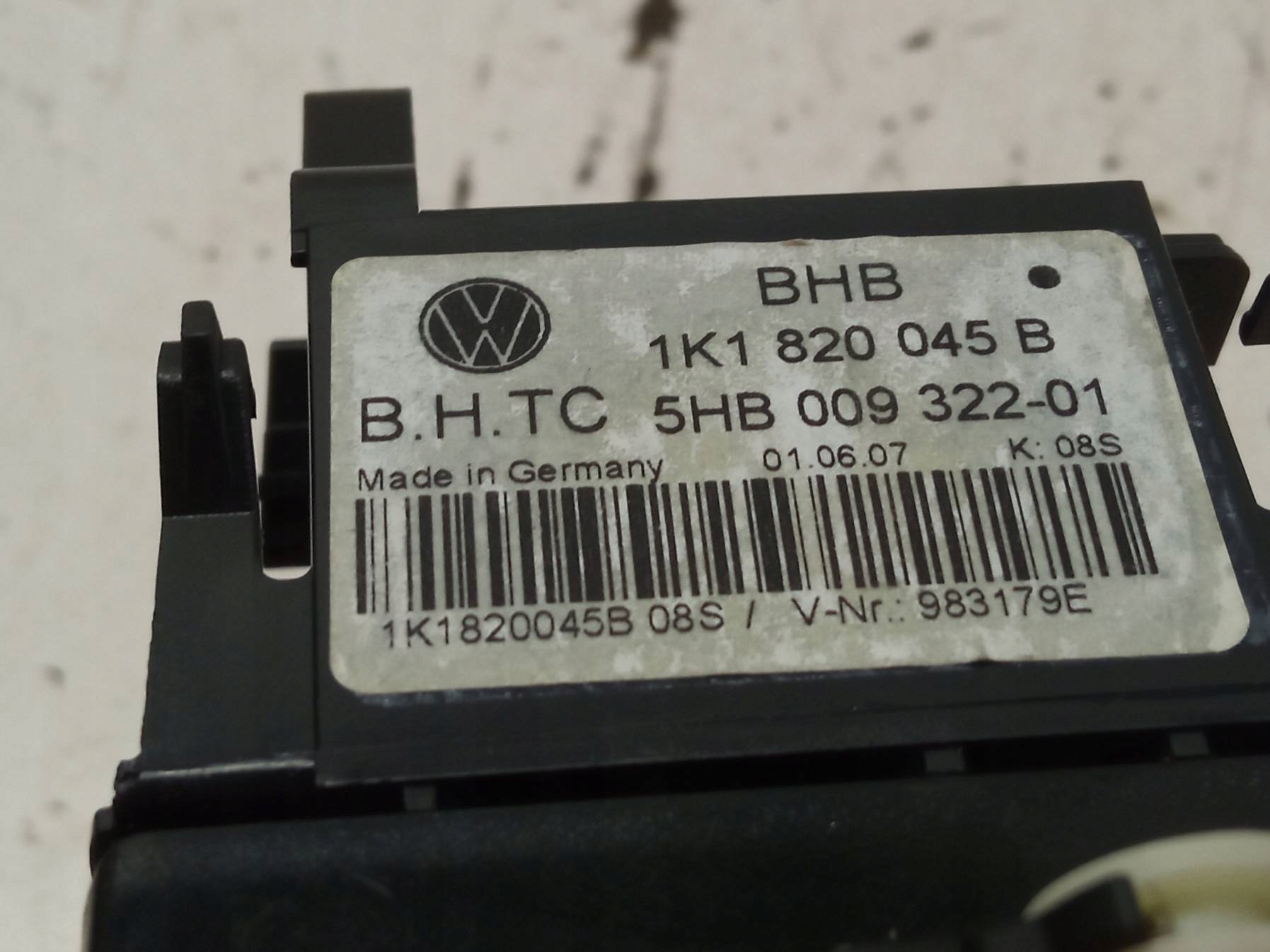 PANEL Bouches buses 1K1820045B VW Volkswagen Jetta V (2005-2010)