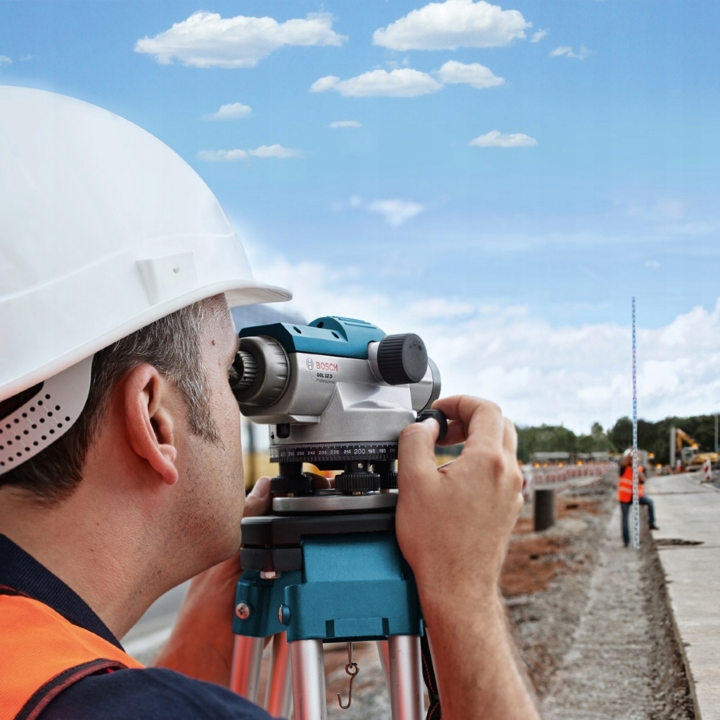 ŁATA NIWELACYJNA LISTWA 5m NIWELATORA OPTYCZNEGO Elementy dodatkowe libella pokrowiec