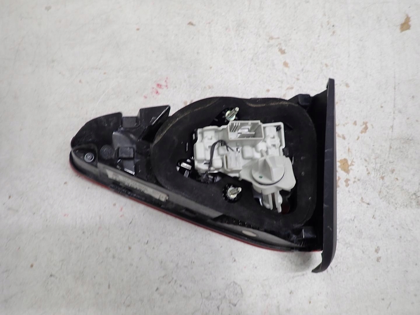 light rear part rear left VW TOURAN 2015- 5TA945093D