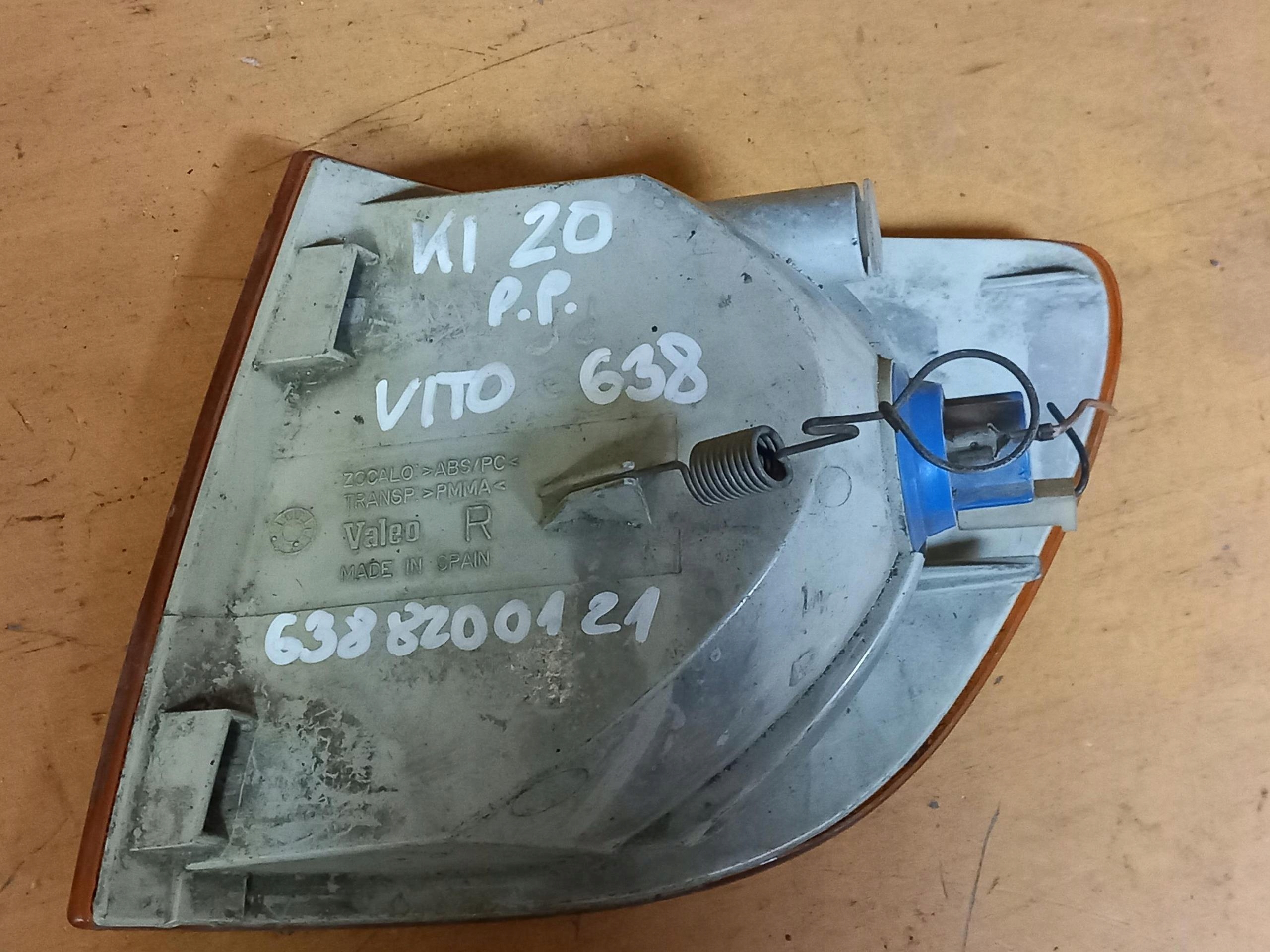 indicator right front MERCEDES VITO W638 6388200121 96-03