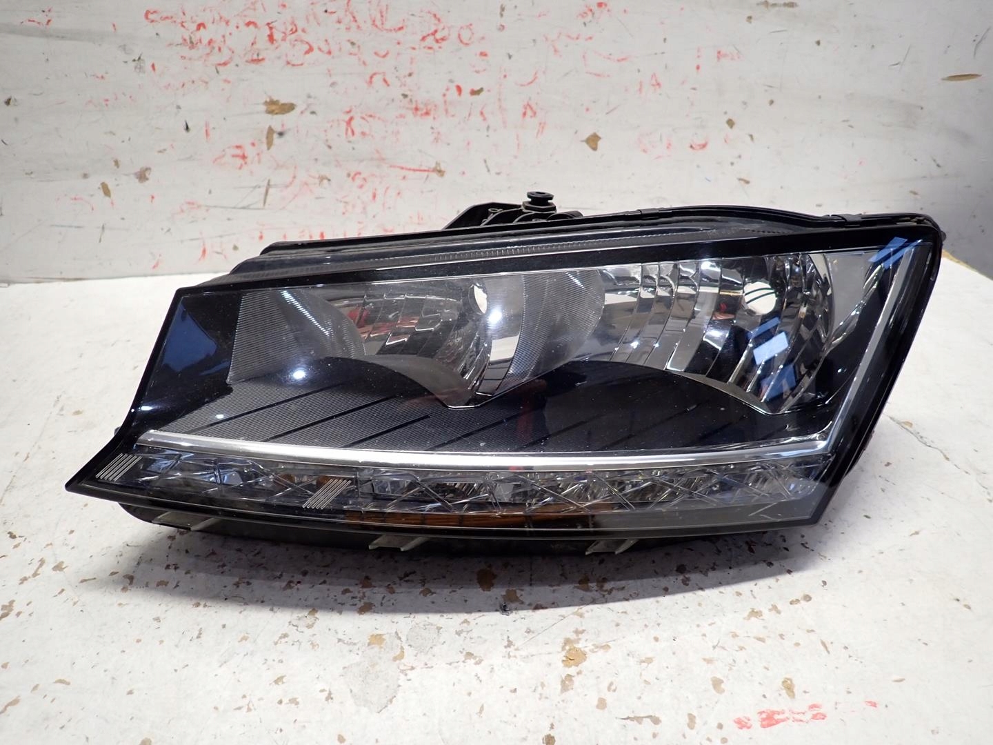 light front front left SKODA FABIA III LIFT 2017- 6V1941015D