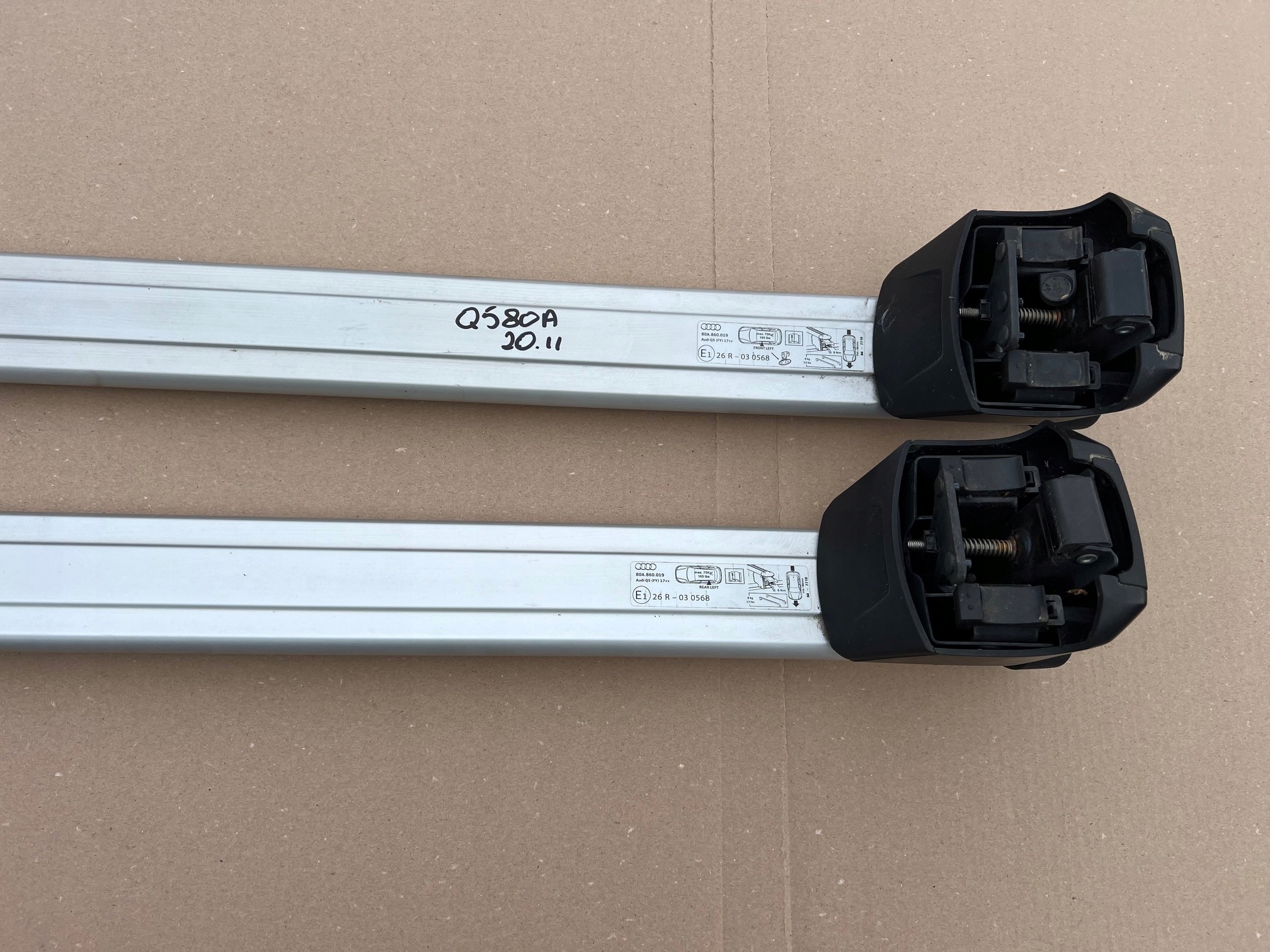Audi Q5 80A балки 80A860019