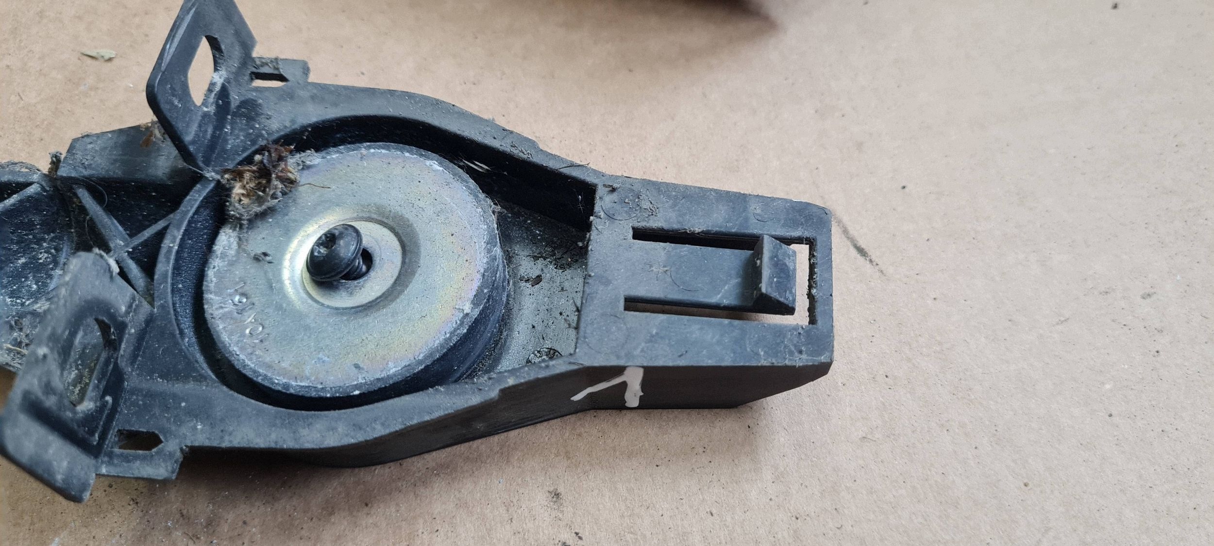 Q5 8R bracket holder hook radiator A5 8T A4 B8 8K0805201