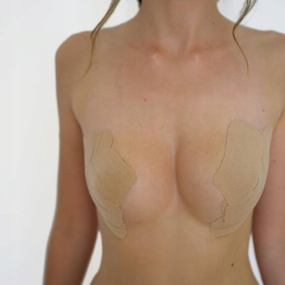 BOOB TAPE modelowanie biustu dekoltu gołe plecy Płeć kobieta