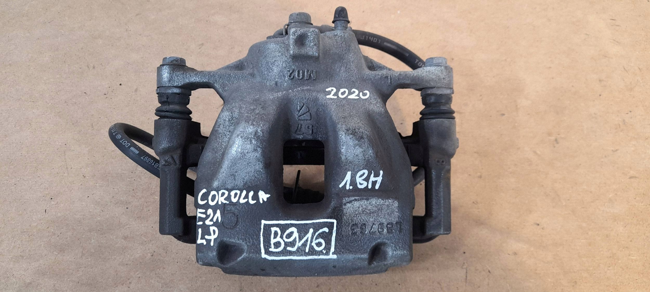 Toyota Corolla E210 E21 caliper brake front left L89763 (B916)