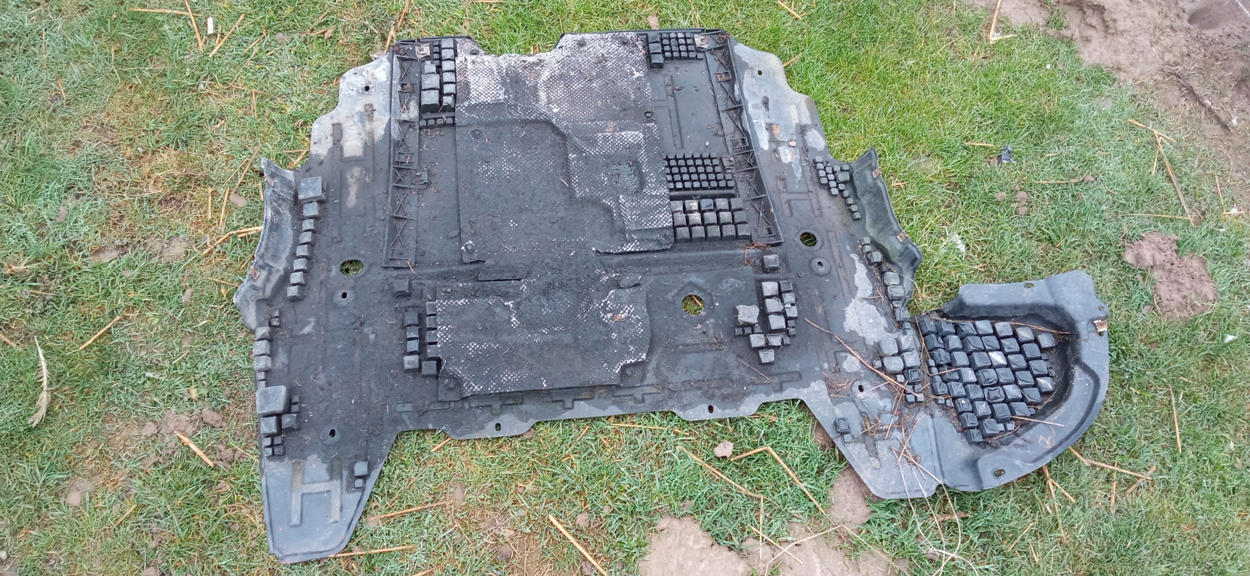 OPEL VECTRA C SIGNUM OSŁONA POD SILNIK 13140972