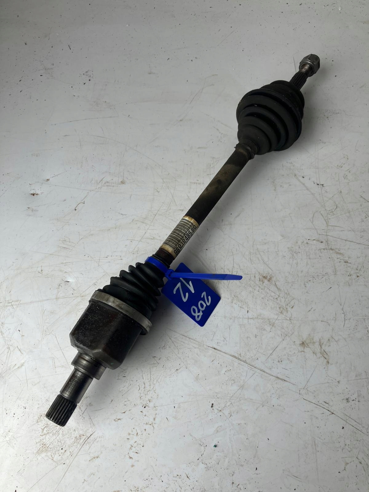 semi-axis left PEUGEOT 208 and 1.2 THP 9801048580