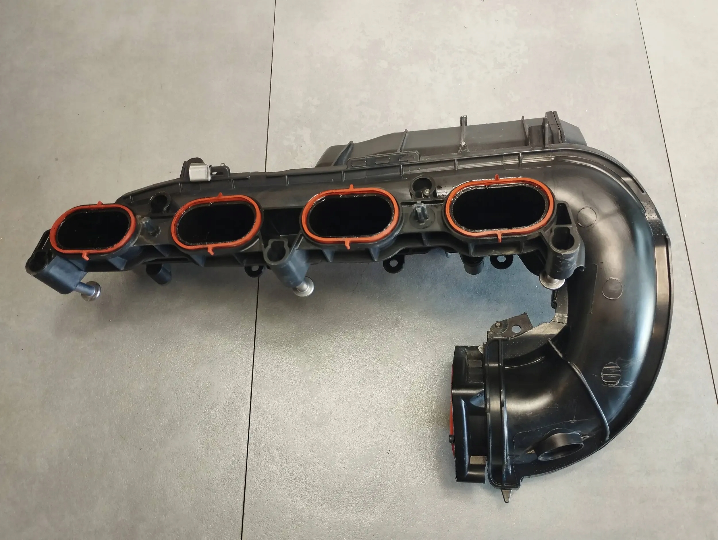 Mercedes-Benz GLC X253 2.0 CGI intake manifold A2740900037