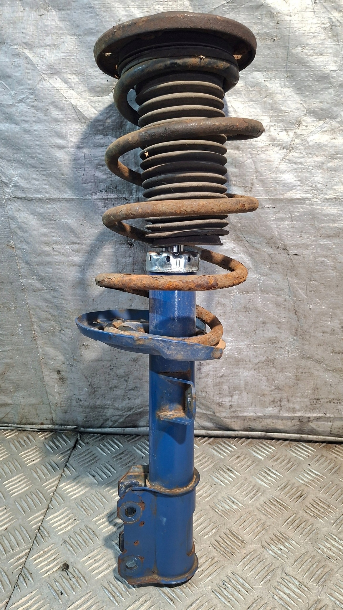 shock absorber spring left front OPEL VECTRA C 2.2CDTI