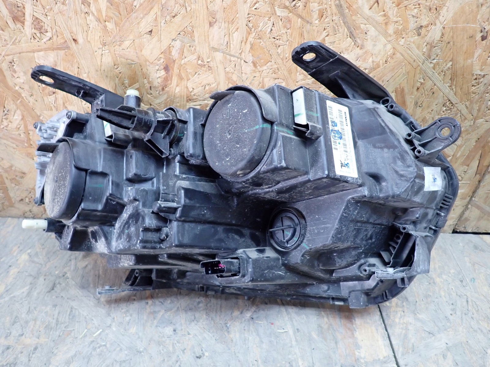 light left REFLEKTOR left LED DACIA DUSTER 2 II HM 2017-2021R 260609367R