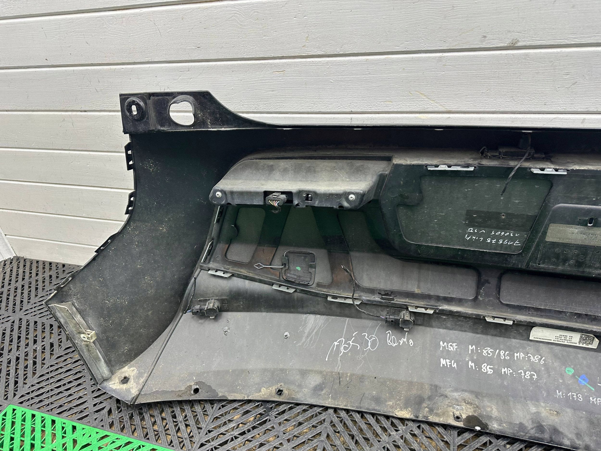 bumper rear rear part BMW i3 complete