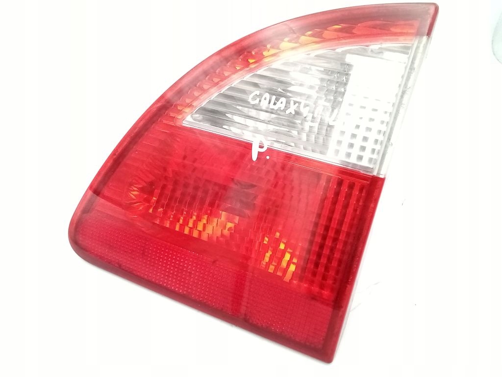 Ford Galaxy lift light right rear to the bonnet