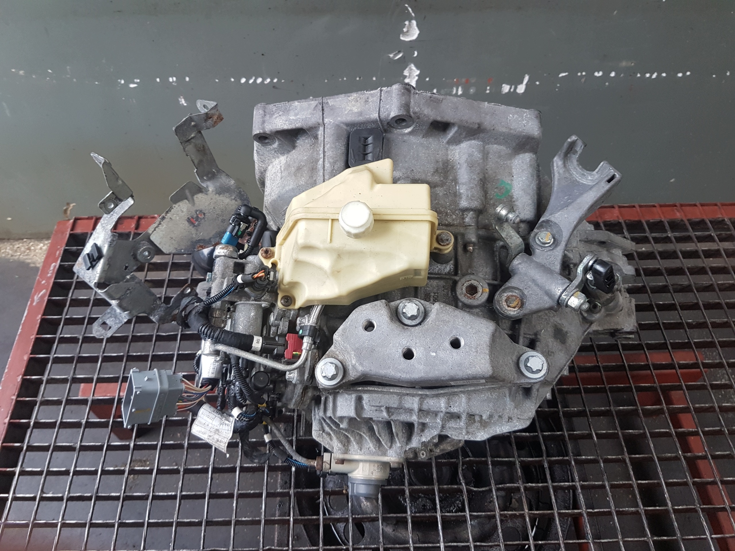 Getriebe ALFA ROMEO GIULIETTA 1.8 TBI 55264300