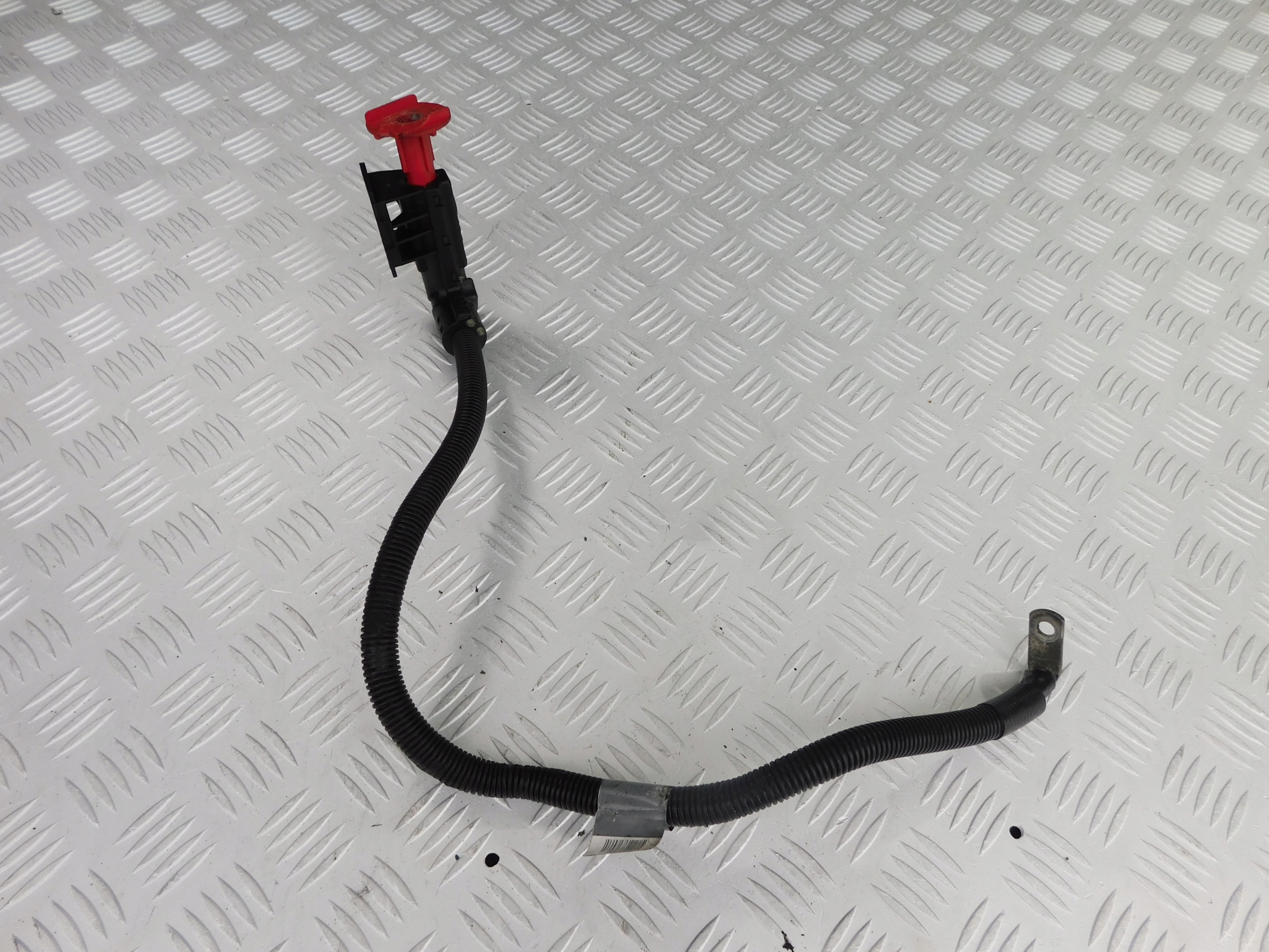Mercedes Sprinter 906 646 kabel plusowy ladowania A9064408234