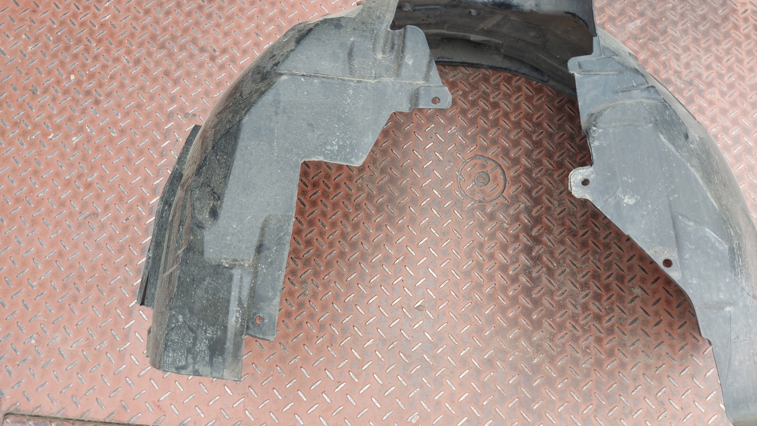 mudguard right front VOLVO XC60 II 17