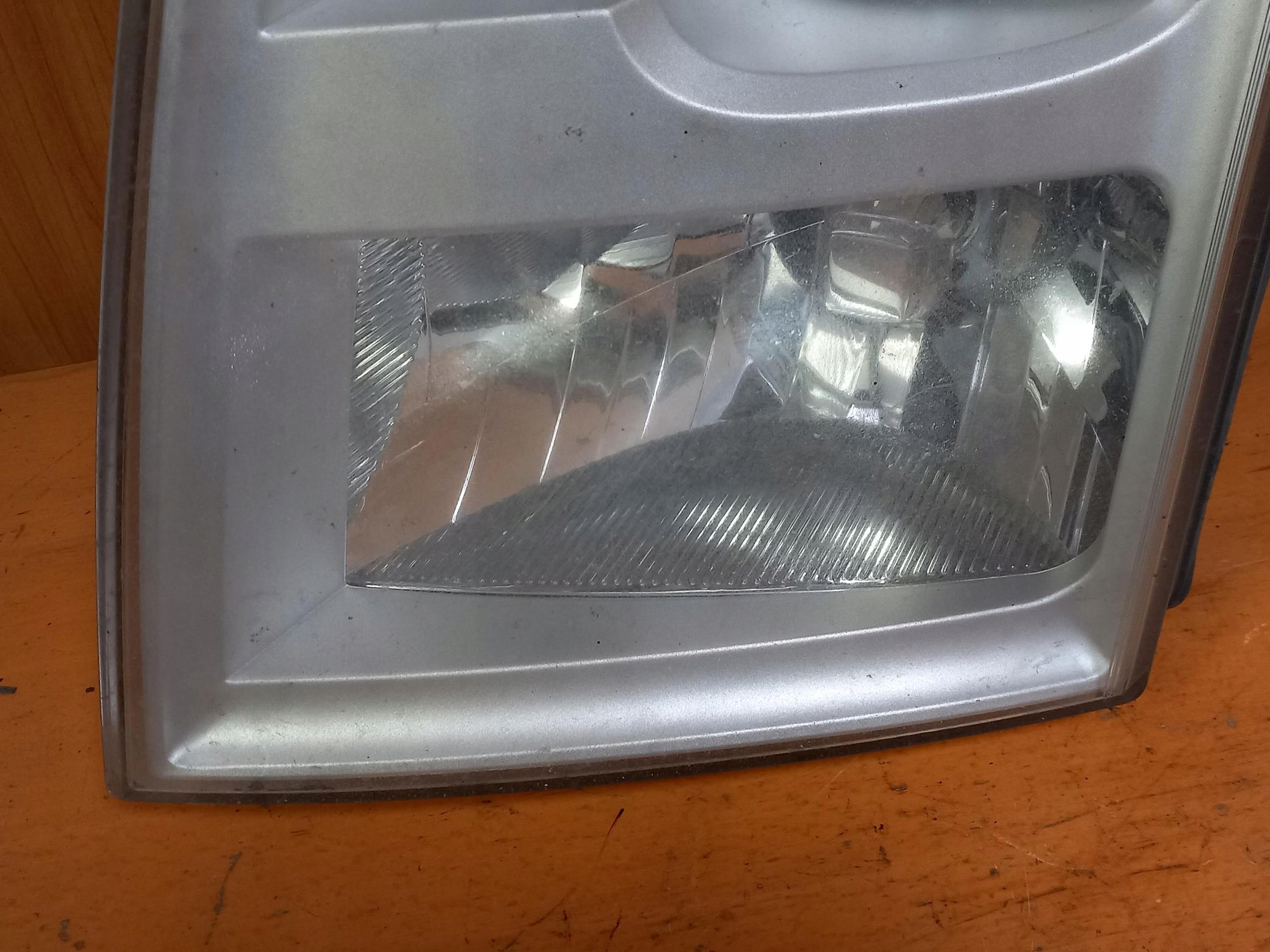 light left front FORD TRASNIT MK7 6C11-13W030-DF 06-12