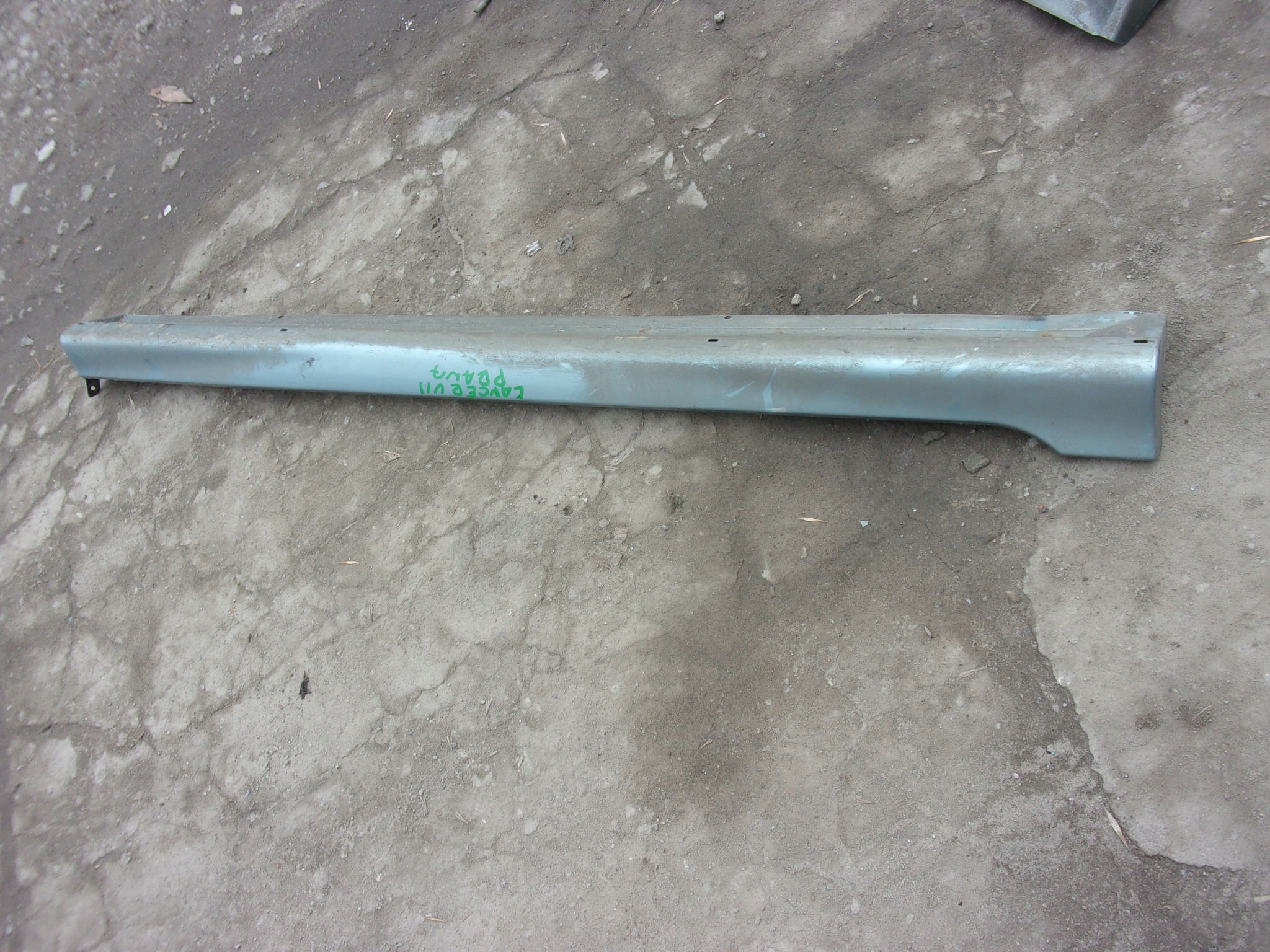 MITSUBISHI LANCER VII PRÓG LISTWA PRAWA SEDAN