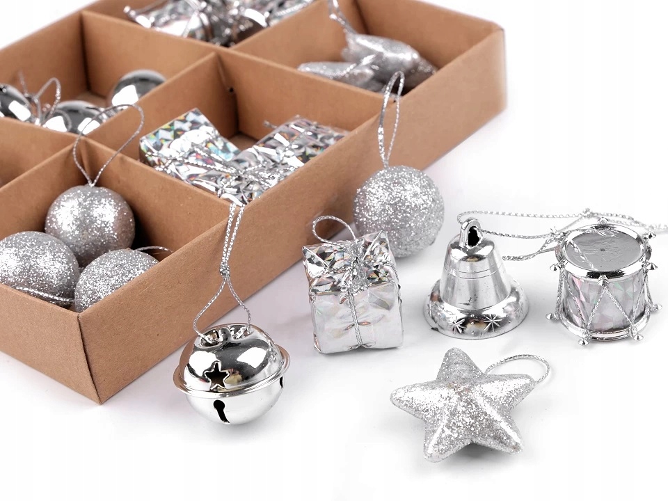 Zestaw ozdób świątecznych