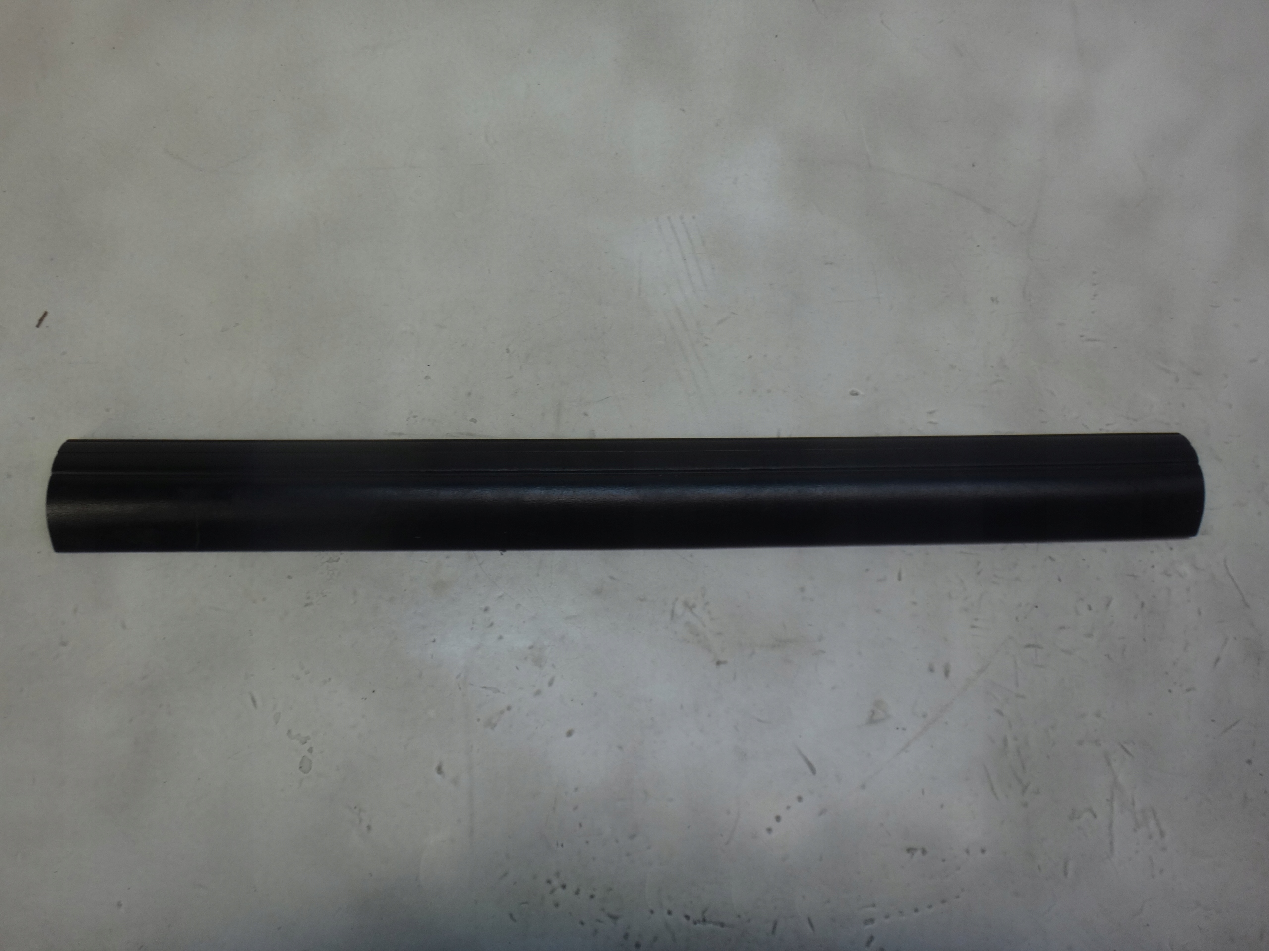 LISTWA OSŁONA NAKŁADKA PROGU PRZÓD PRÓG DRZWI BMW E39 CZARNY Typ samochodu Samochody osobowe