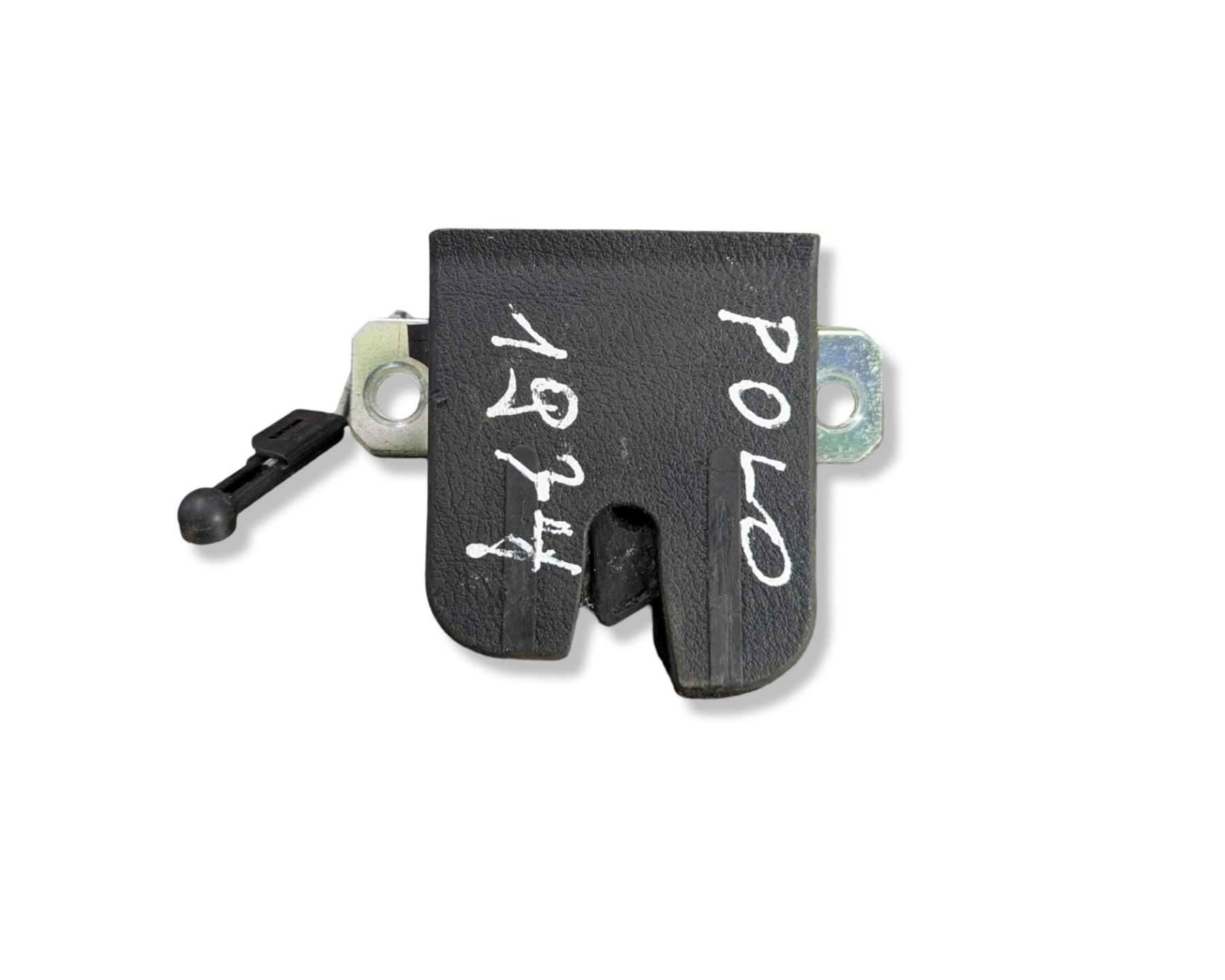 lock bonnet boot Volkswagen Polo 4 facelift 2008 6Q6827505E