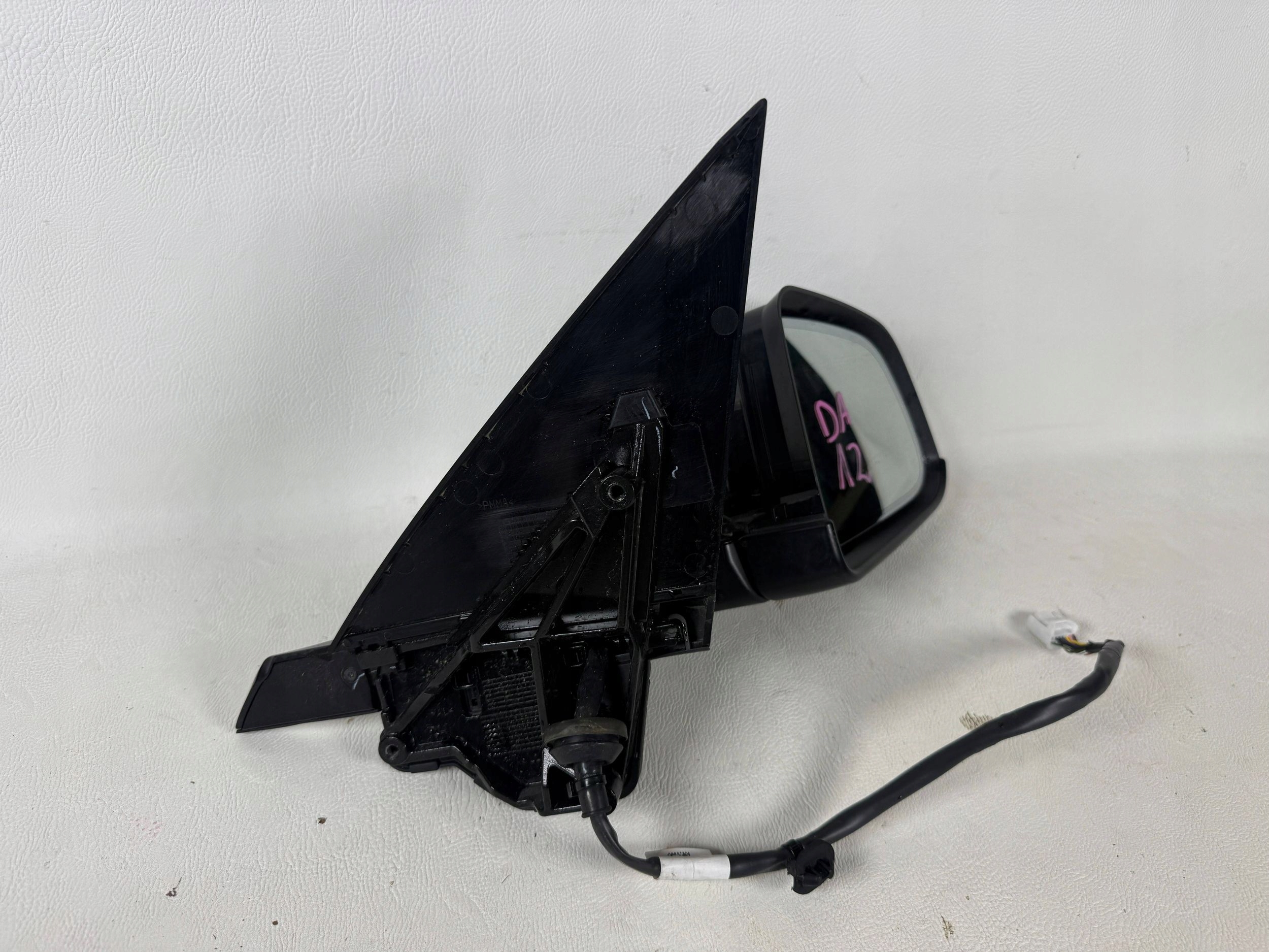 Tesla Model 3 mirror left front front a1001110251