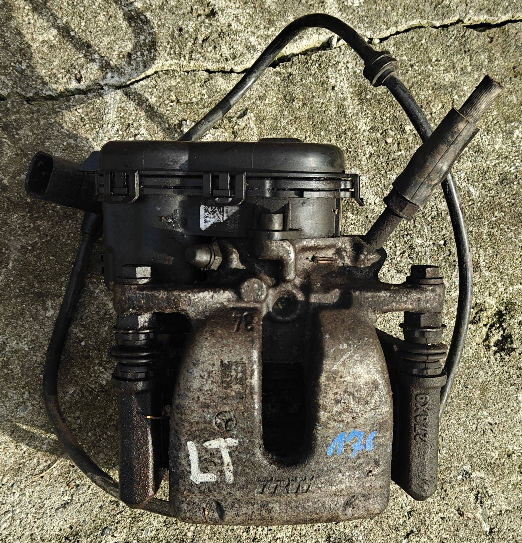 Mercedes-Benz A B class 176 246 W176 left rear rear part caliper brake