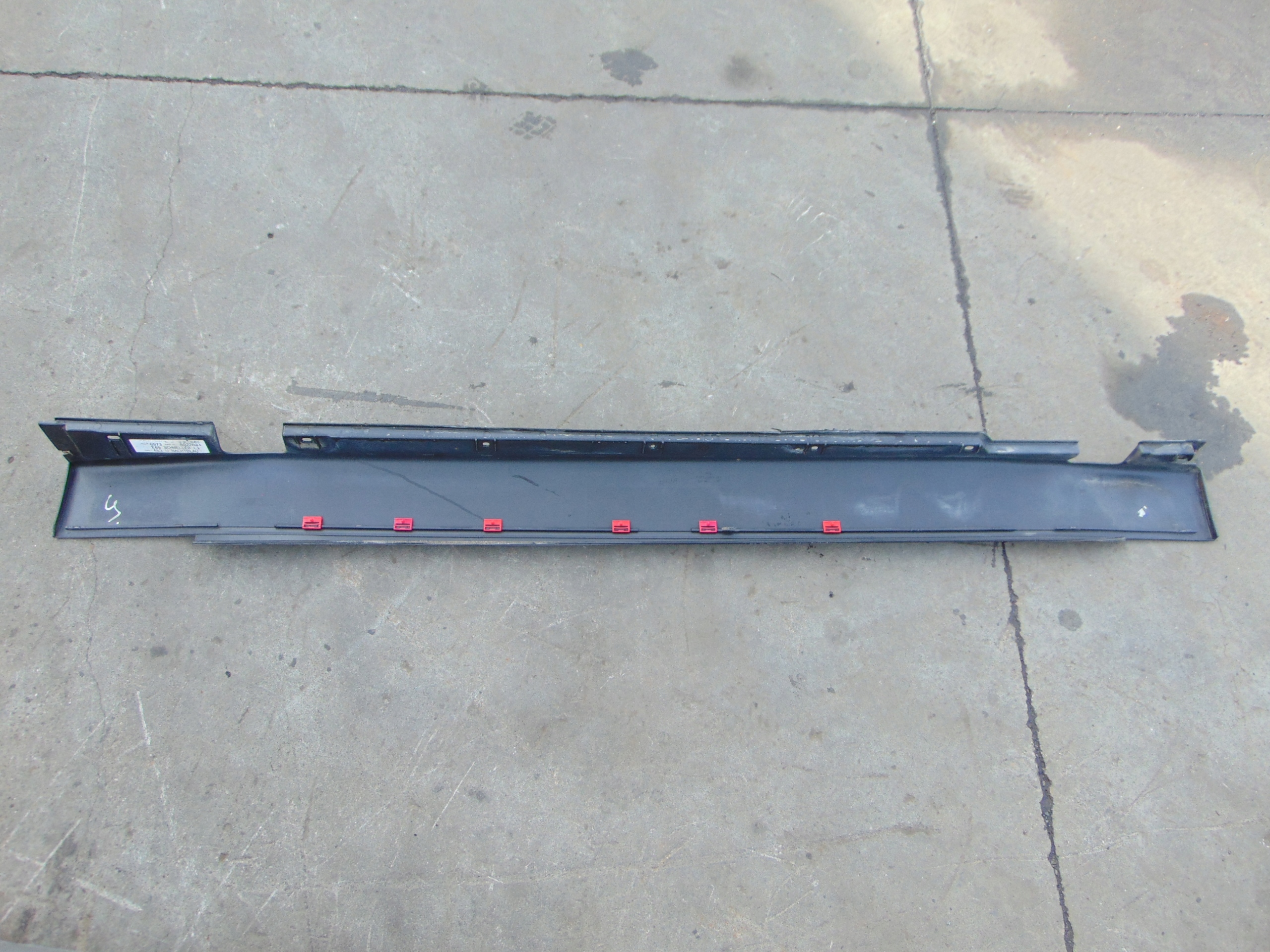 BMW 7 E65 moulding cap threshold left NACHTBLAU METALLIC 490