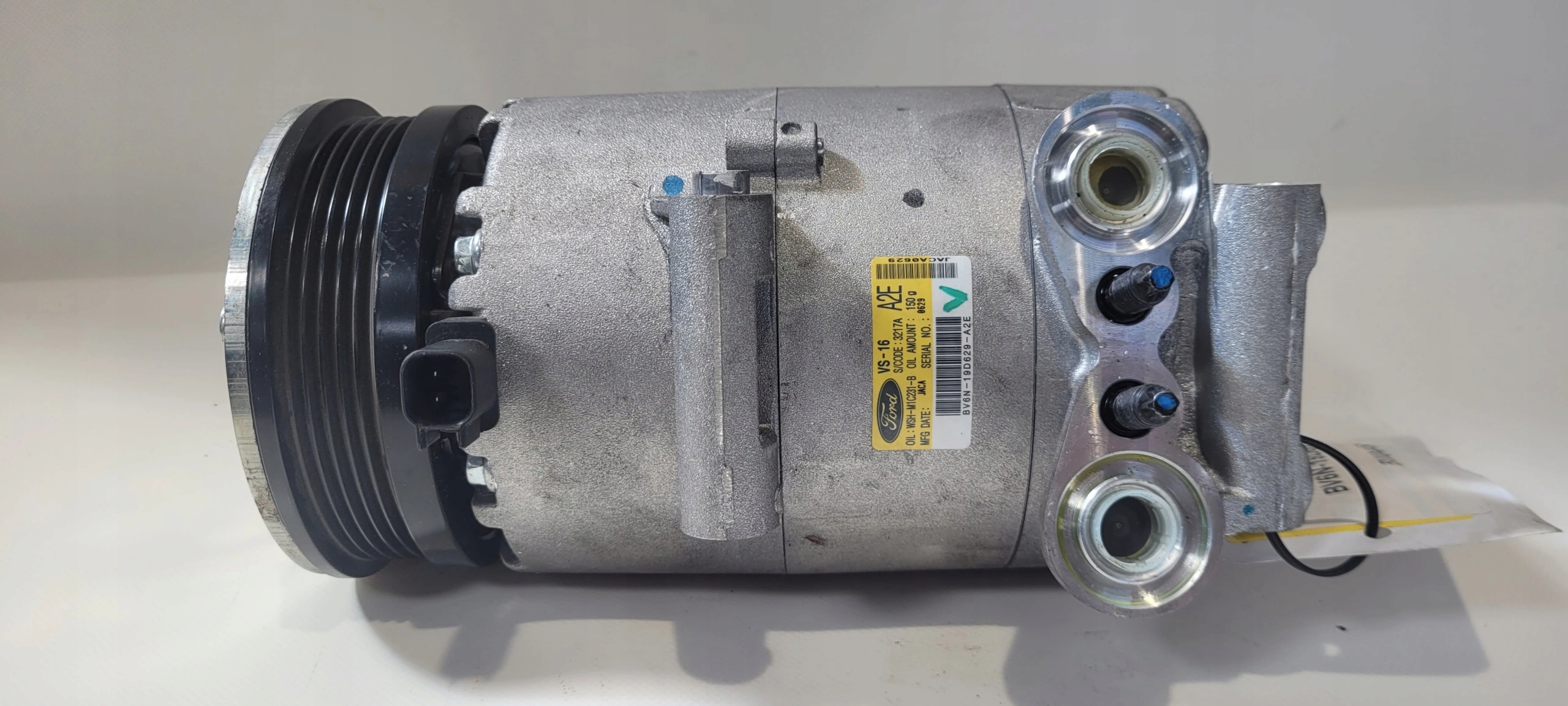compressor; of the air conditioning FORD BV6N-19D629-A2E