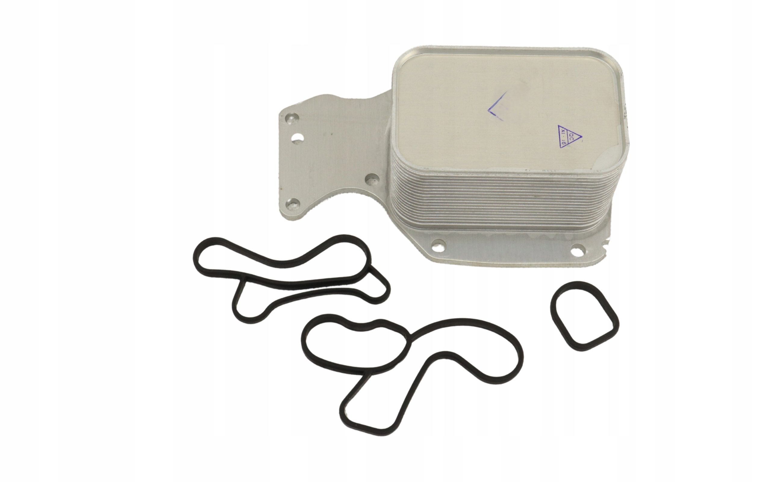 Chladič Oleje Bmw 3 F30/F80 11>