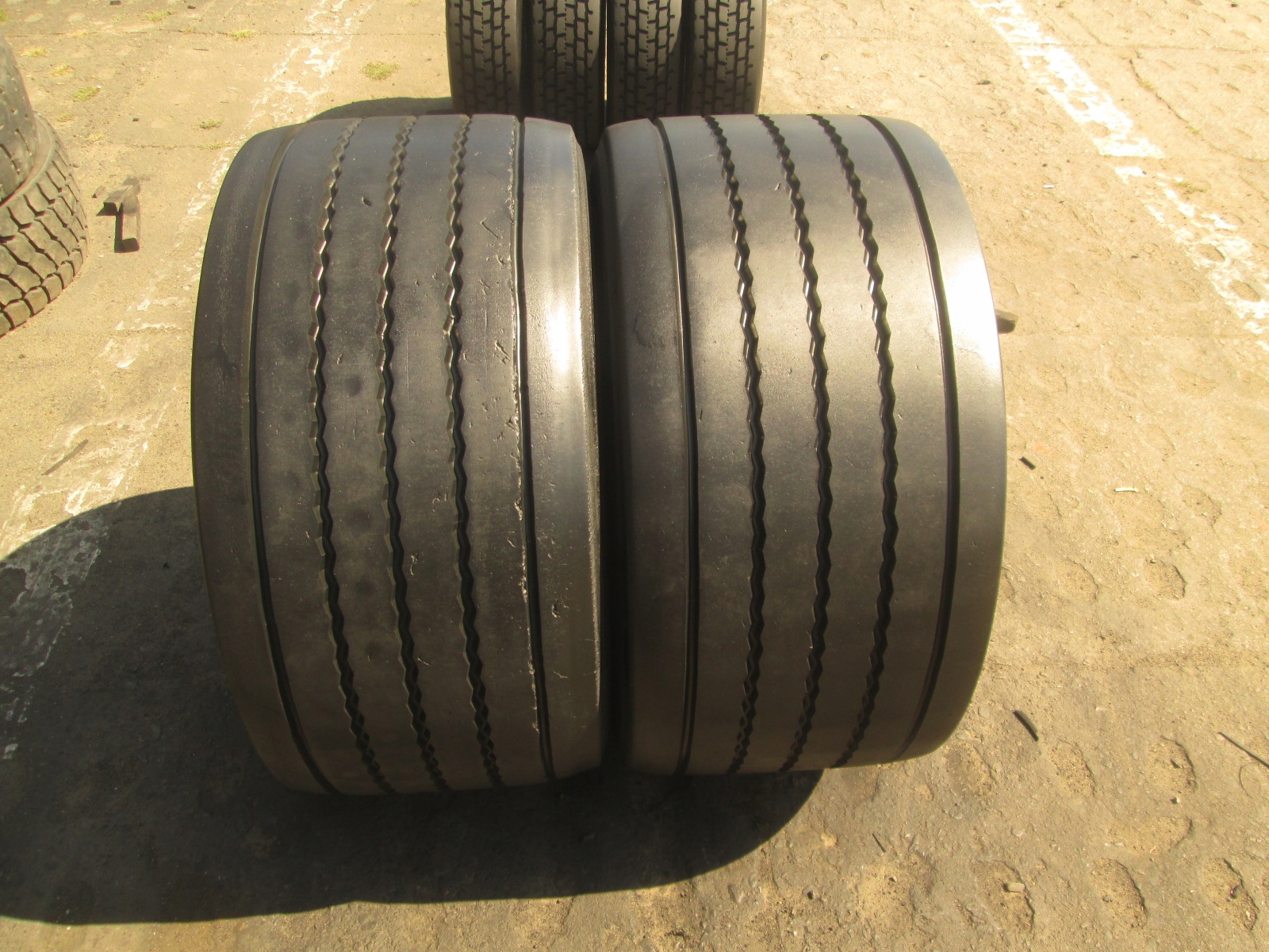 445/45R19.5 CONTINENTAL HT3 HYBRID 2.SZT CIĘŻAROWE