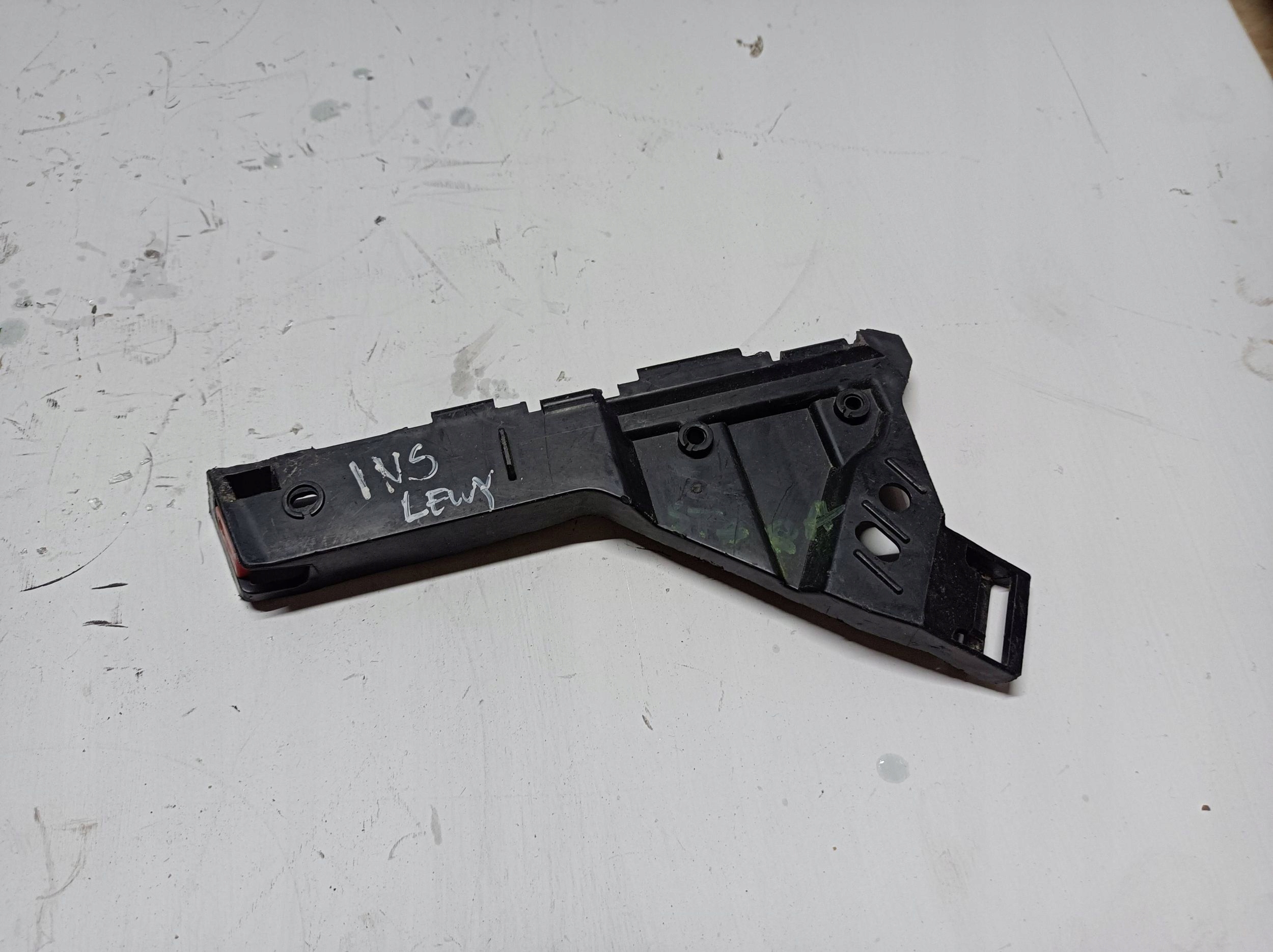 bumper bracket left front Opel Insignia A 2008-2017 13238443