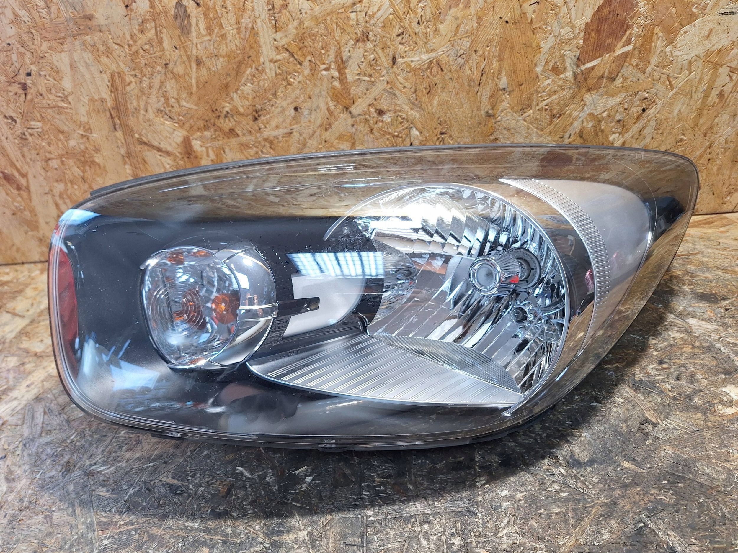 light left front KIA PICANTO II 11-17 EUROPA 92101-1Y0