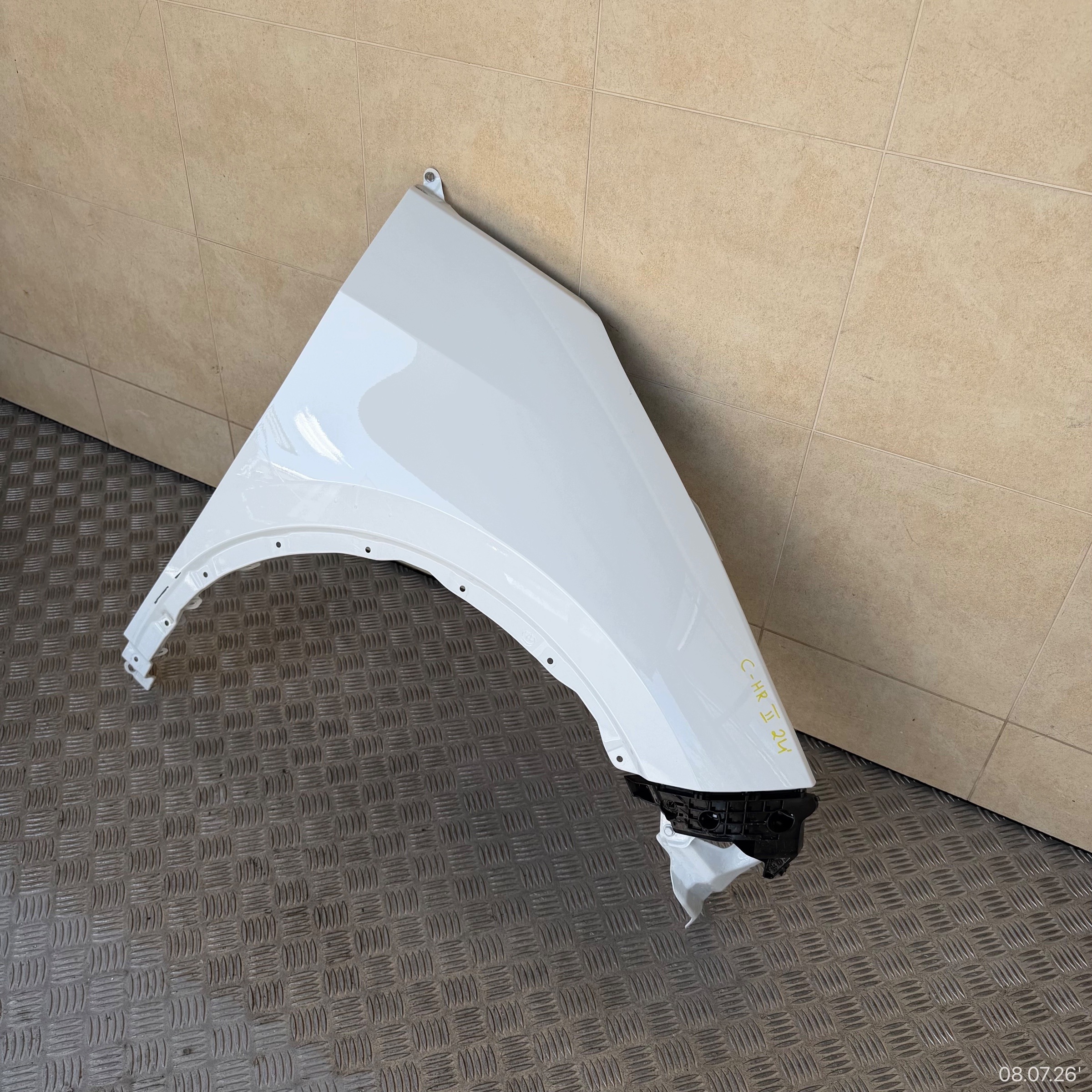 fender front right TOYOTA C-HR II 2024 ROK