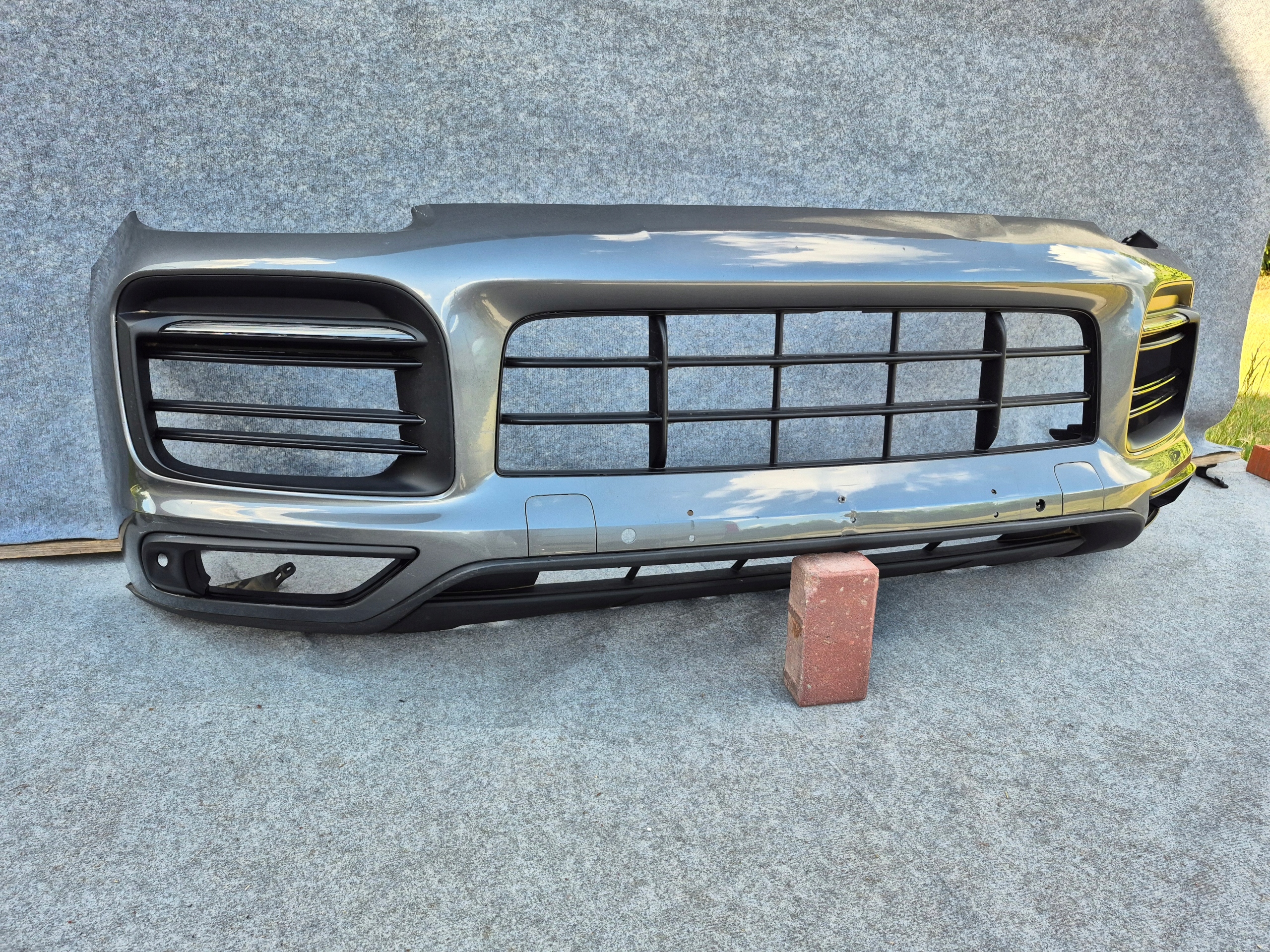 PORSCHE CAYENNE 9Y0 GTS SPORT DESIGN ZDERZAK PRZÓD Strona zabudowy przód