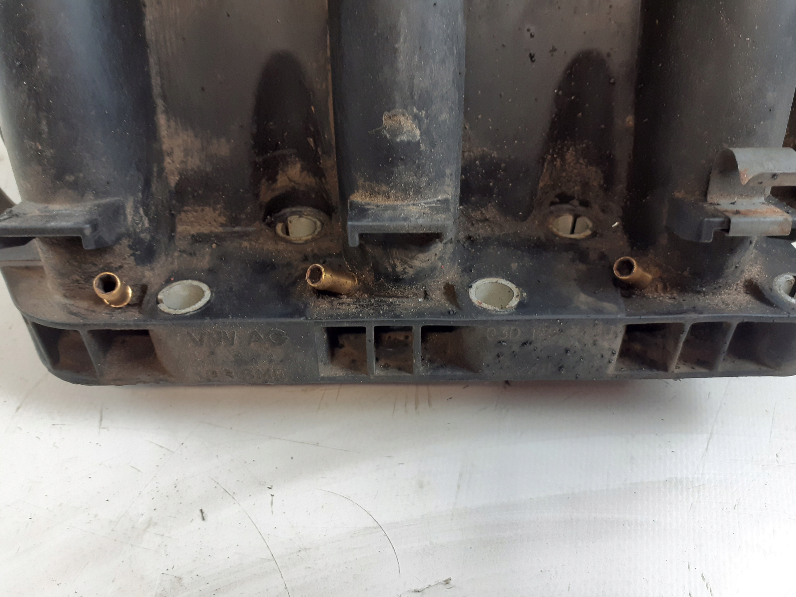intake manifold VW POLO 9N 1.2