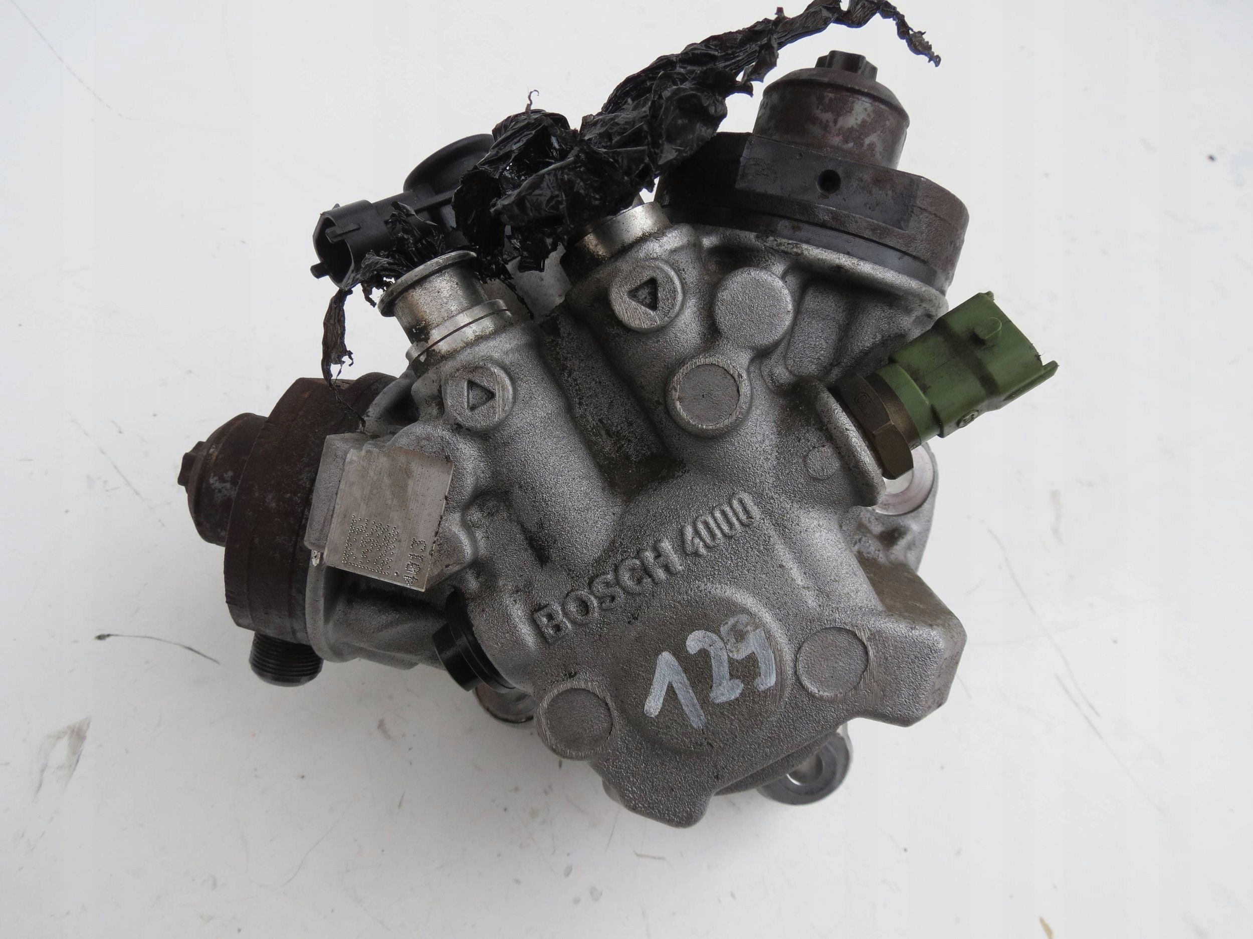 injection pump VOLVO S60 II 31272896