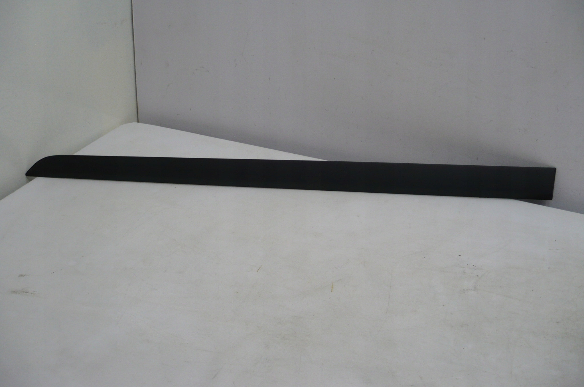 OPEL ASTRA H III 3 moulding door left front black