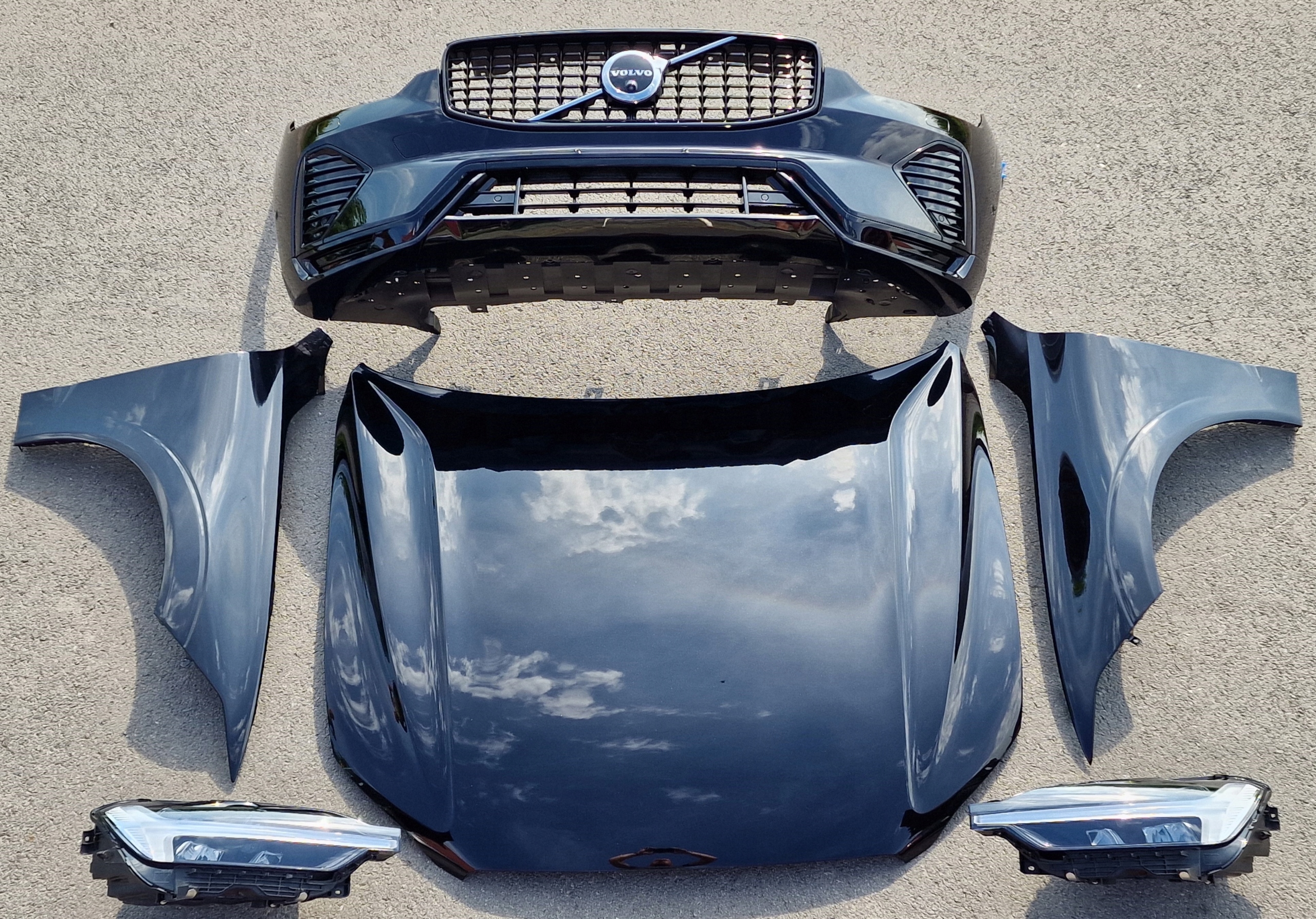 KOMPLETNY PRZÓD ZDERZAK MASKA LAMPY BŁOTNIKI VOLVO XC60 LIFT R-DESIGN 717